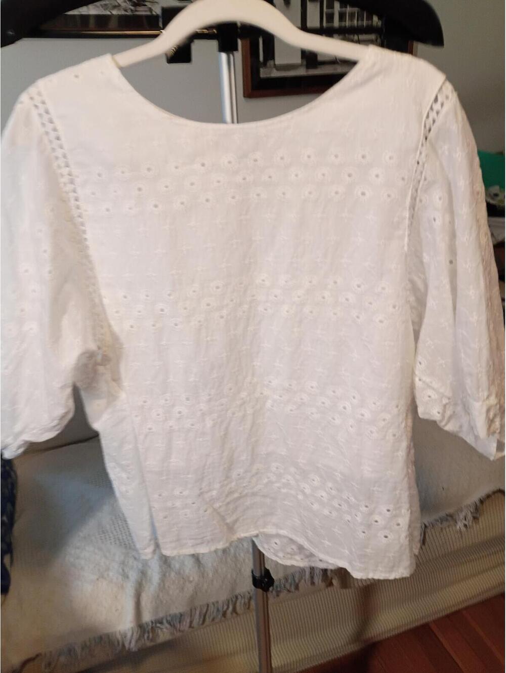 Indigo Poppy White Eyelet Puff Sleeve Blouse Size M